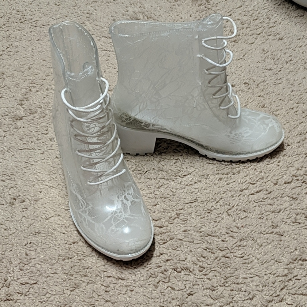 Drip drop translucent heeled rain boots